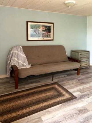 cabin rental, futon, pokegama lake resort, beach front, grand rapids, mn, bedroom
